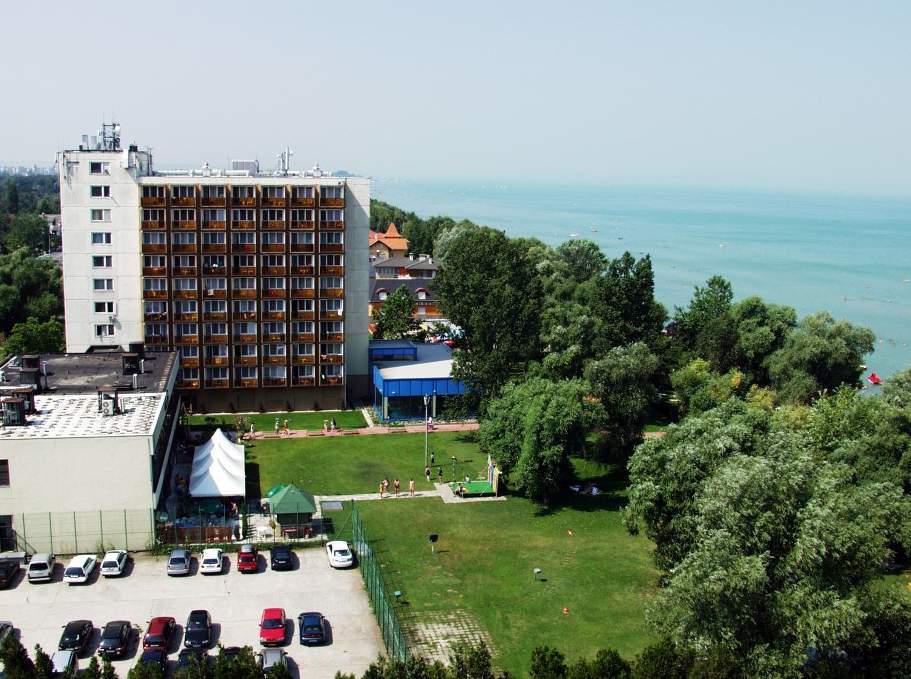 Hotel Magistern Шіофок Екстер'єр фото