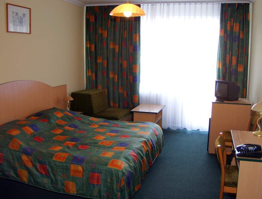 Hotel Magistern Шіофок Екстер'єр фото